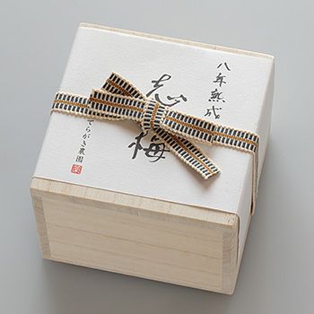 八年熟成】最高級南高梅 梅干 木箱（陶器入り） | てらがき農園